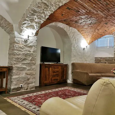 City Center Cozy Studio Apartment *